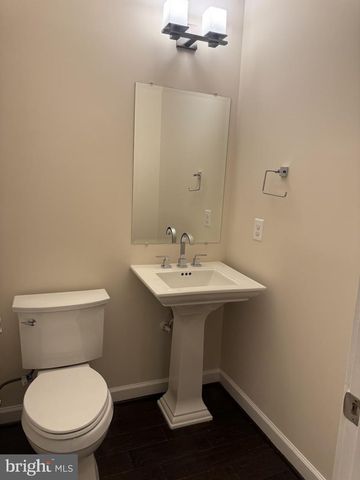3165 VIRGINIA BLUEBELL CT, Fairfax, VA 22031