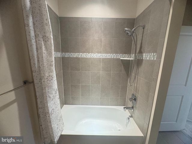 3165 VIRGINIA BLUEBELL CT, Fairfax, VA 22031