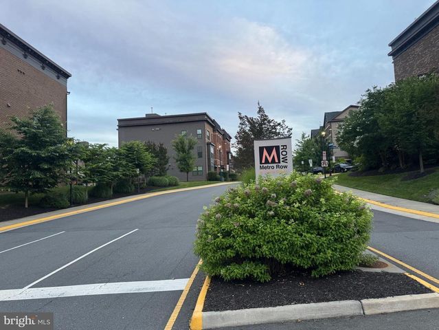 3165 VIRGINIA BLUEBELL CT, Fairfax, VA 22031