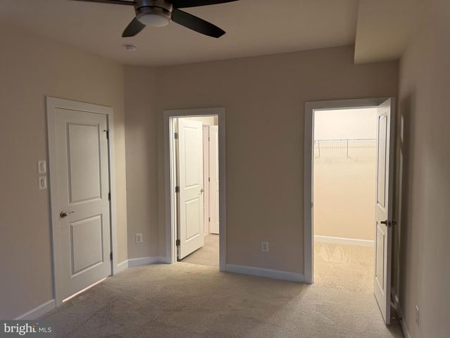 3165 VIRGINIA BLUEBELL CT, Fairfax, VA 22031