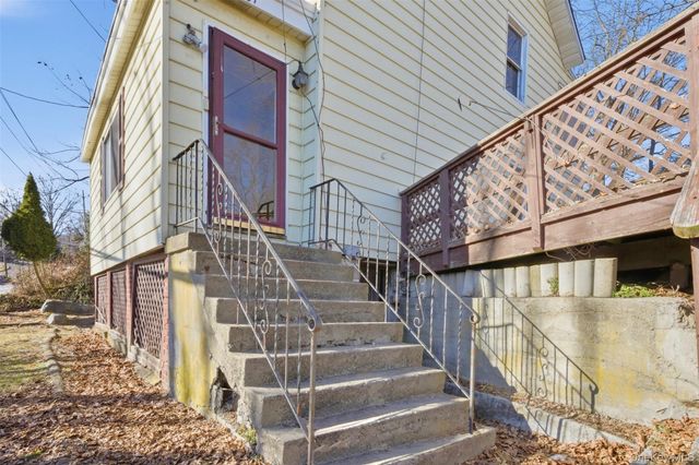 37 Wayne Avenue, Stony Point, NY 10980