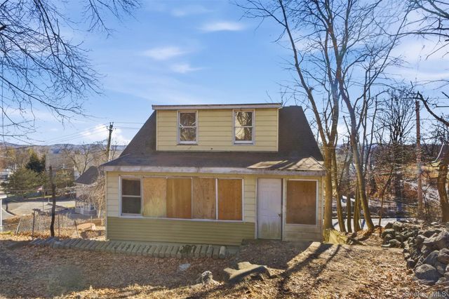 37 Wayne Avenue, Stony Point, NY 10980