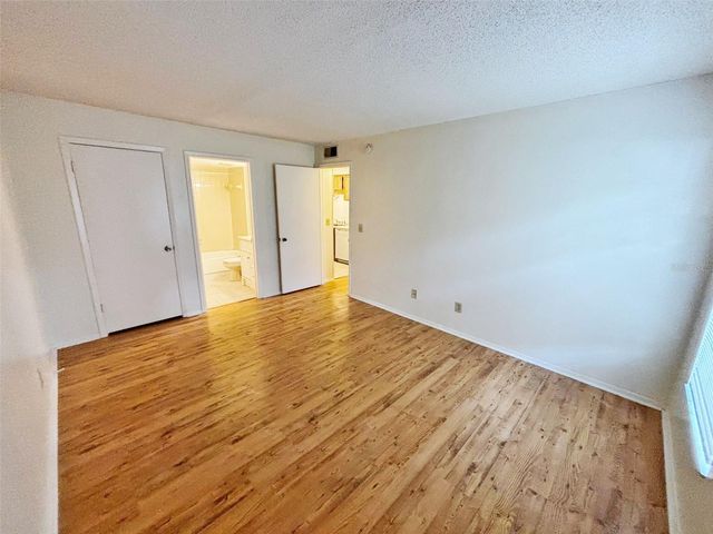 4034 DREAM OAK PLACE 104, Tampa, FL 33613