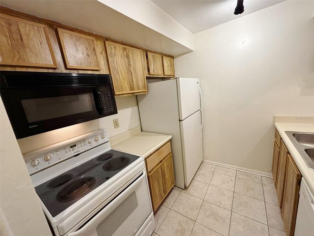 4034 DREAM OAK PLACE 104, Tampa, FL 33613