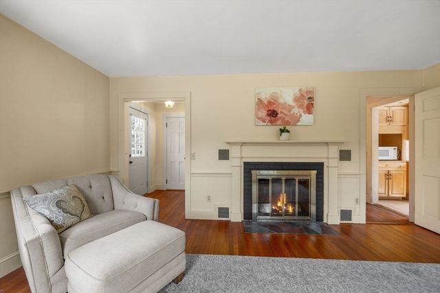 2 Shell Ln, Orleans, MA 02653