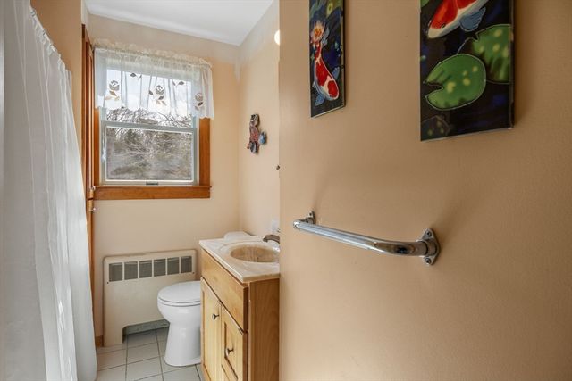 2 Shell Ln, Orleans, MA 02653