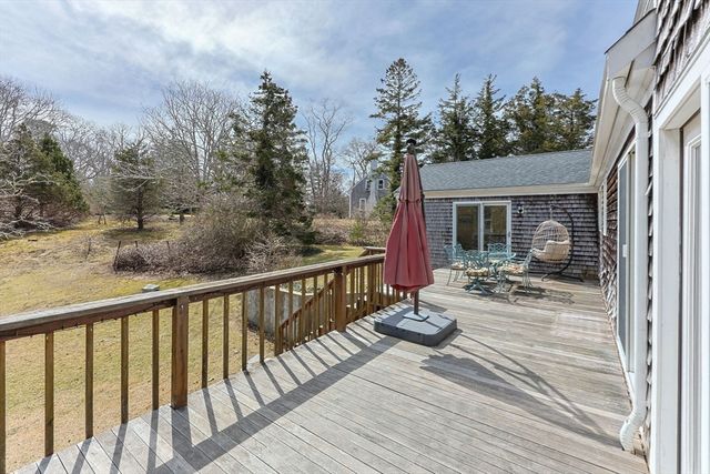 2 Shell Ln, Orleans, MA 02653
