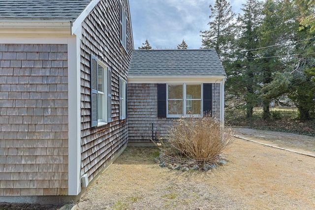 2 Shell Ln, Orleans, MA 02653