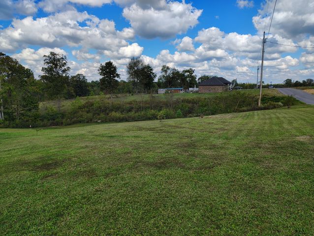 213 David Ln, Lafayette, TN 37083