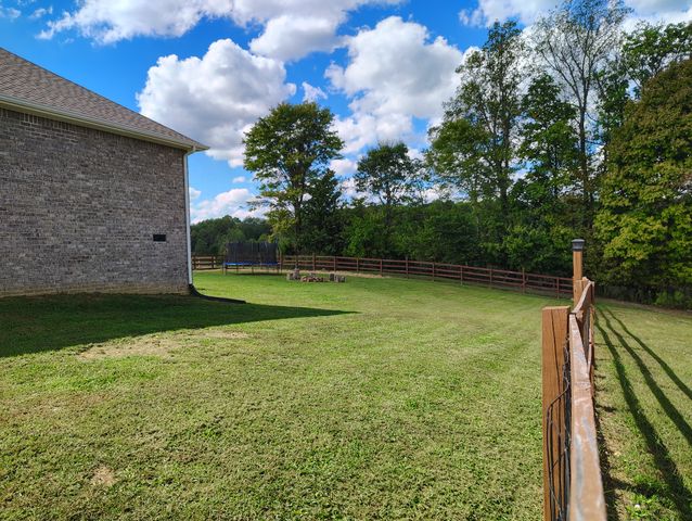 213 David Ln, Lafayette, TN 37083