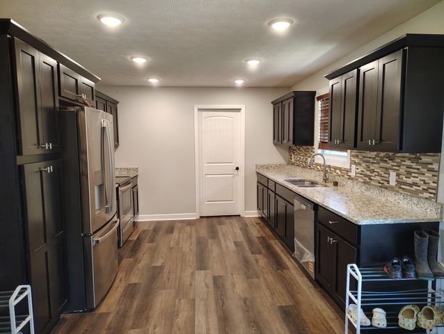 213 David Ln, Lafayette, TN 37083