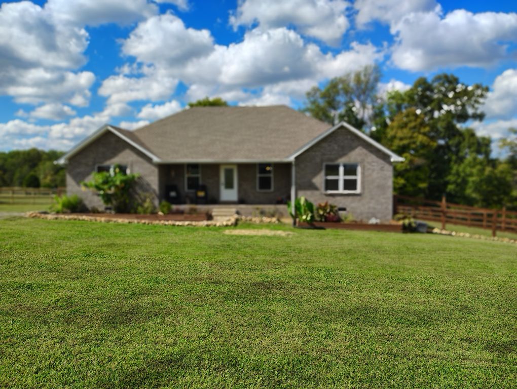 213 David Ln, Lafayette, TN 37083