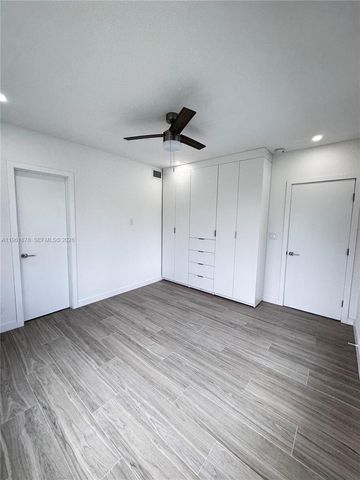 2855 Royal Palm Ave 2, Miami Beach, FL 33140