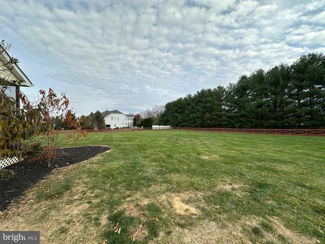201 VISTA LN, White Post, VA 22663