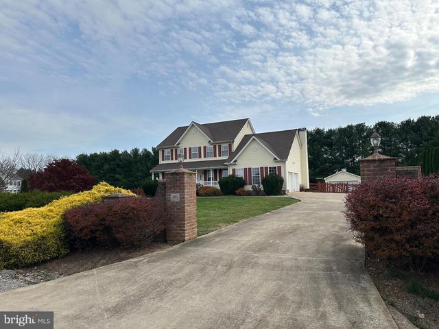 201 VISTA LN, White Post, VA 22663