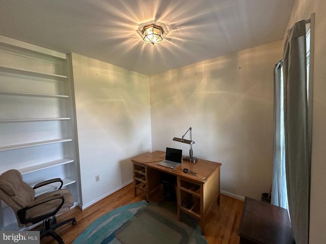 201 VISTA LN, White Post, VA 22663