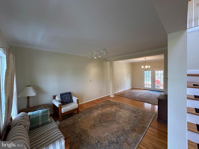 201 VISTA LN, White Post, VA 22663