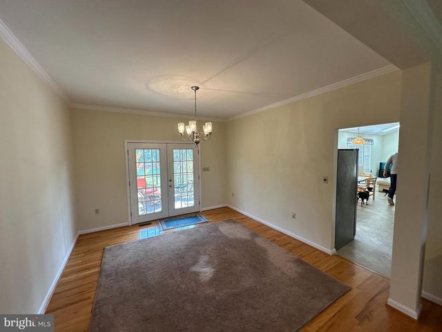 201 VISTA LN, White Post, VA 22663