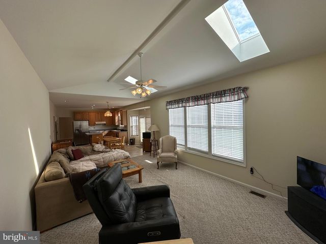 201 VISTA LN, White Post, VA 22663