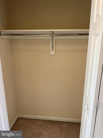 201 VISTA LN, White Post, VA 22663