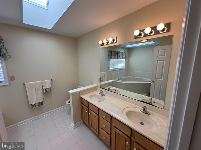 201 VISTA LN, White Post, VA 22663