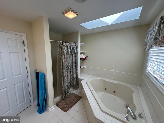 201 VISTA LN, White Post, VA 22663