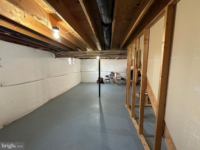 201 VISTA LN, White Post, VA 22663