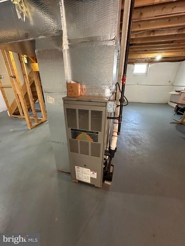 201 VISTA LN, White Post, VA 22663