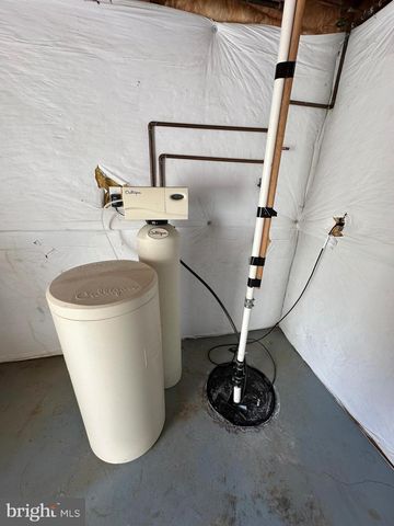 201 VISTA LN, White Post, VA 22663