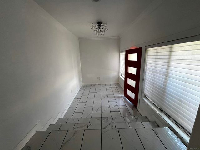 1625 Stewart St, Oceanside, CA 92054