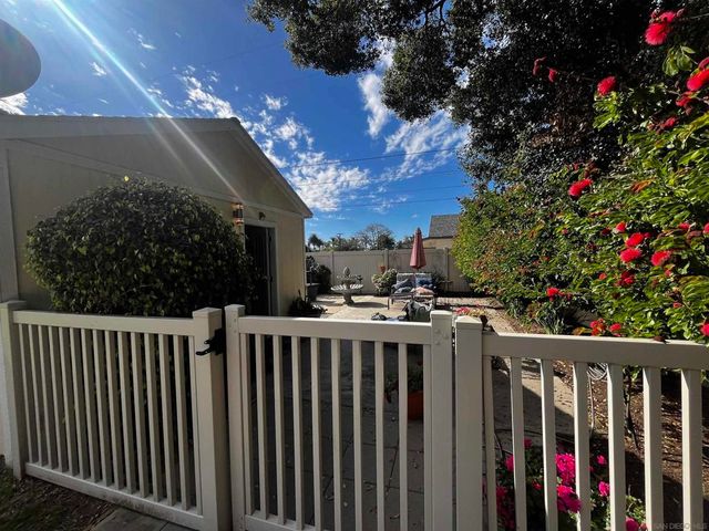 1625 Stewart St, Oceanside, CA 92054