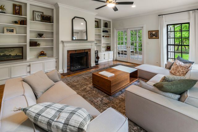 3 Spring Lane, Barrington Hills, IL 60010