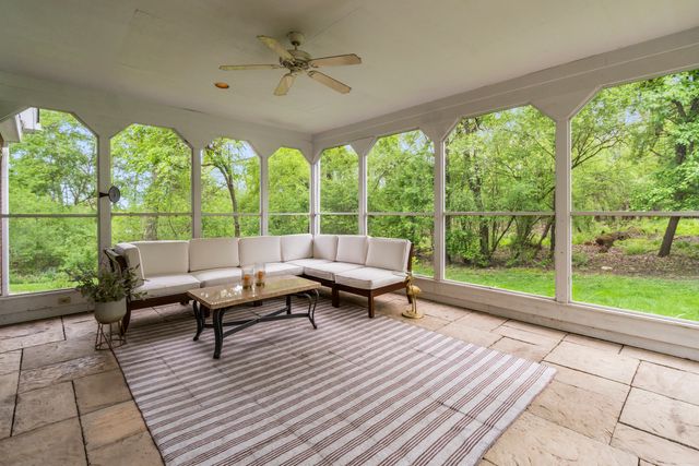 3 Spring Lane, Barrington Hills, IL 60010