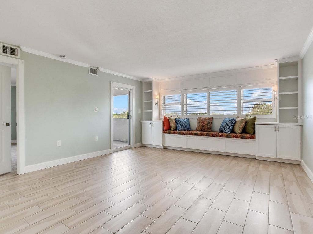Image 12 of property listing at 4141 BAYSHORE BOULEVARD 505, Tampa, FL 33611