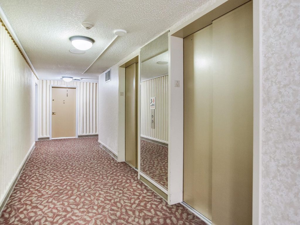Image 3 of property listing at 4141 BAYSHORE BOULEVARD 505, Tampa, FL 33611
