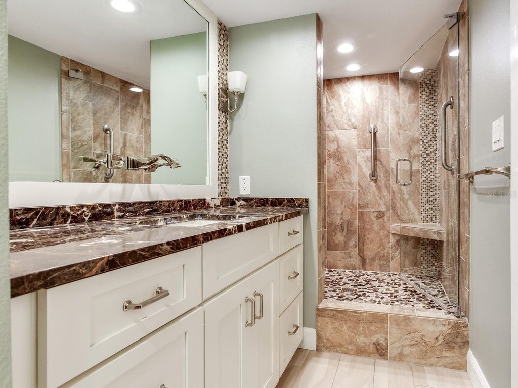 Image 27 of property listing at 4141 BAYSHORE BOULEVARD 505, Tampa, FL 33611