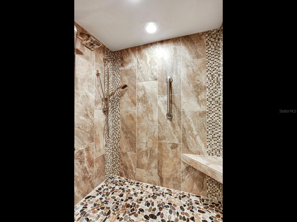 Image 28 of property listing at 4141 BAYSHORE BOULEVARD 505, Tampa, FL 33611