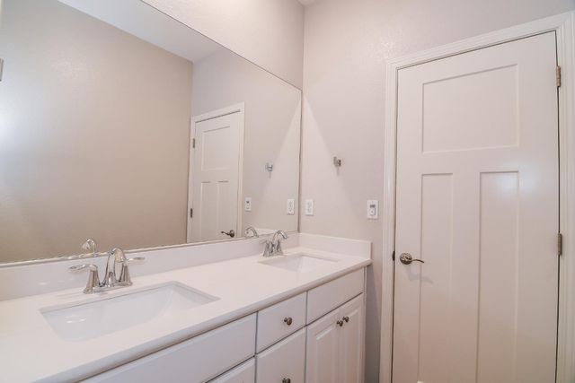 8035 Avanti Dr, El Dorado Hills, CA 95762