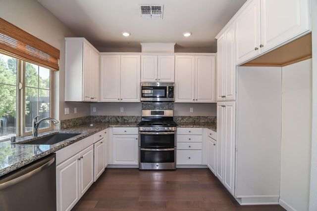 8035 Avanti Dr, El Dorado Hills, CA 95762