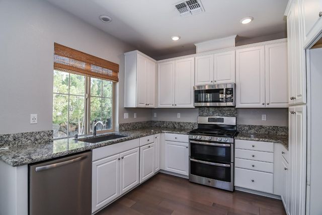 8035 Avanti Dr, El Dorado Hills, CA 95762