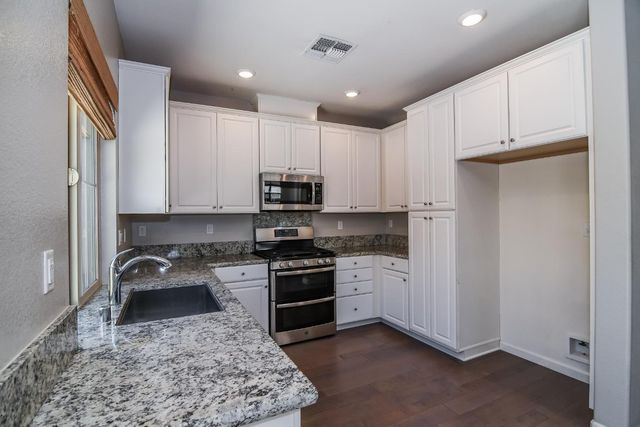 8035 Avanti Dr, El Dorado Hills, CA 95762