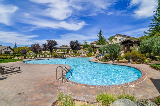 8035 Avanti Dr, El Dorado Hills, CA 95762