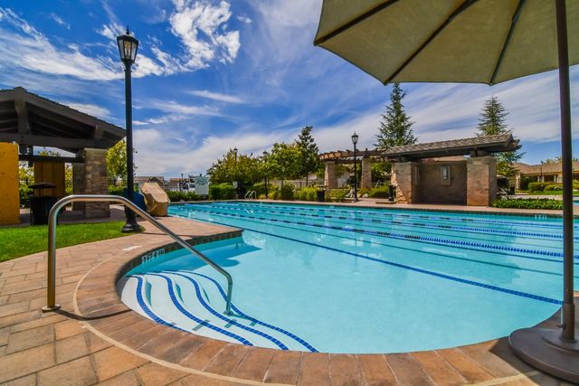 8035 Avanti Dr, El Dorado Hills, CA 95762
