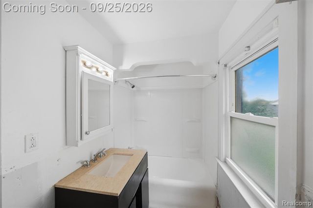 1061 Fort Park Boulevard, Lincoln Park, MI 48146