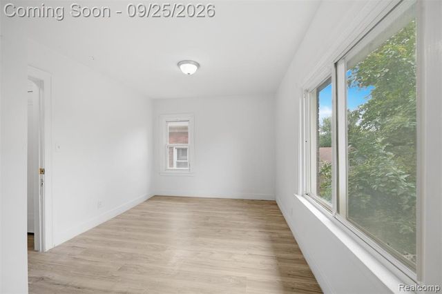 1061 Fort Park Boulevard, Lincoln Park, MI 48146