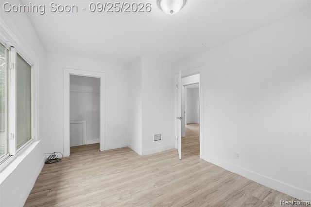 1061 Fort Park Boulevard, Lincoln Park, MI 48146