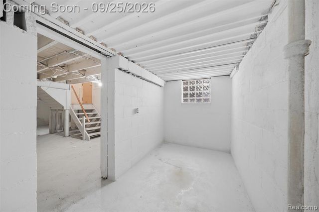 1061 Fort Park Boulevard, Lincoln Park, MI 48146