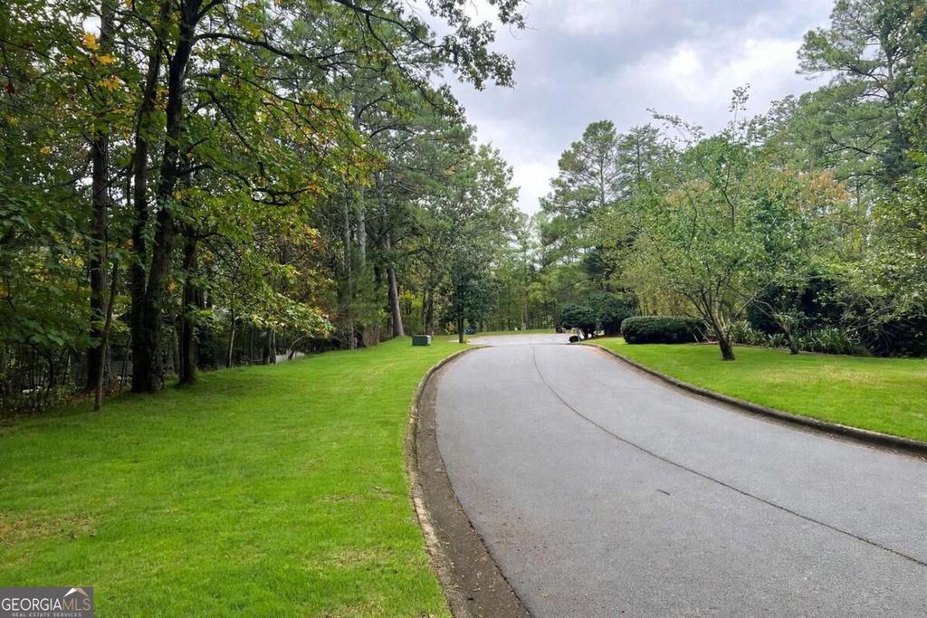 360 Spyglass Bluff Drive, Johns Creek, GA 30022 — exterior