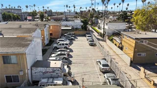 7511 S Broadway, Los Angeles, CA 90003