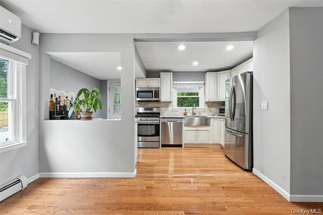 8 W Broadway, Nyack, NY 10960